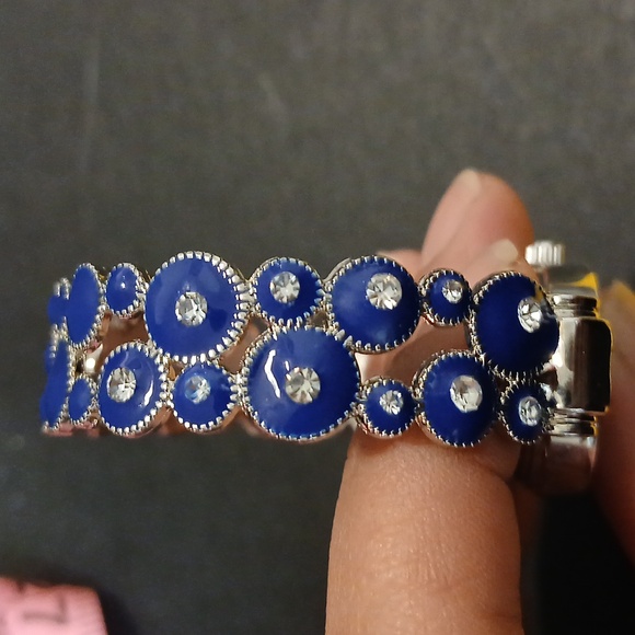 Quartz movement blue blinged out cuff watch - Picture 3 of 11